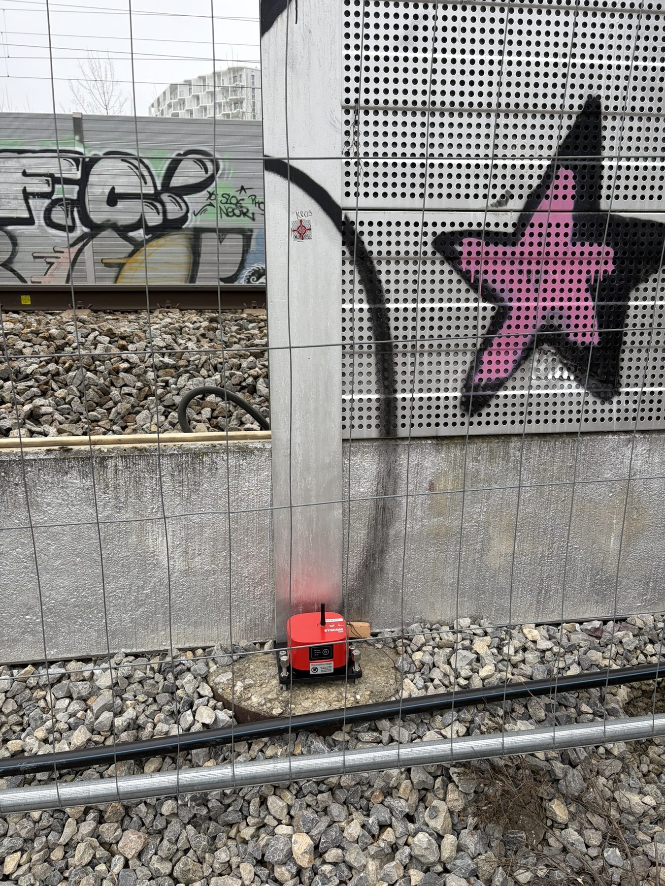 Syscom Erschütterungssensor ÖBB-Gleisanlage Nordbahnhof Wien